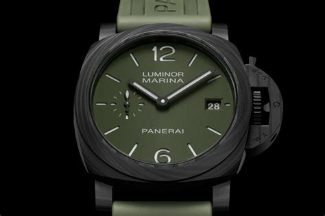 Panerai Present Luminor Quaranta Carbotech PAM01526 with 